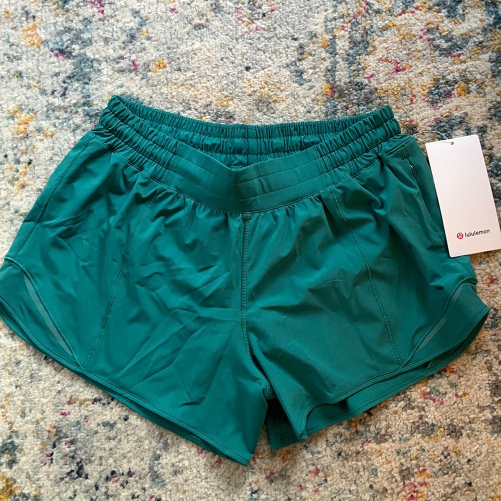 NWT Hotty Hot low rise shorts 4” inseam
